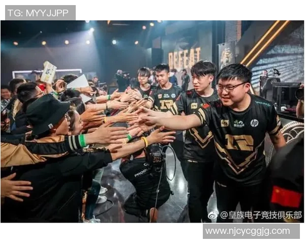 RNG在冠军杯中的状态分析与表现评估探讨 RNG在冠军杯中的状态分析与表现评估探讨