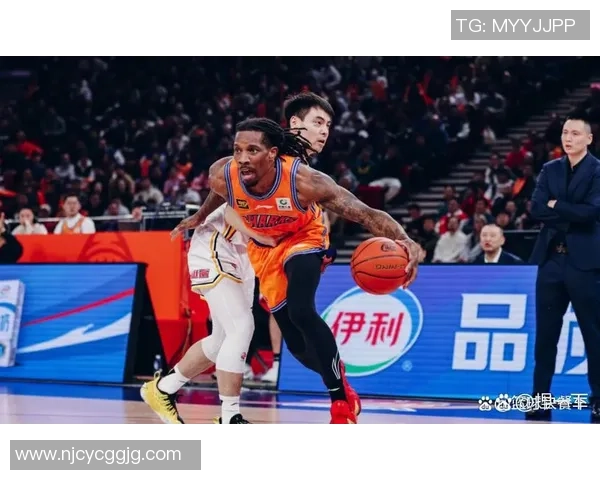 2017年CBA季后赛北京队与上海队激战正酣精彩瞬间回顾与分析 2017年CBA季后赛北京队与上海队激战正酣精彩瞬间回顾与分析