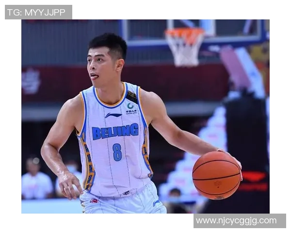 方硕在篮球赛场上的精彩表现与职业生涯发展分析 方硕在篮球赛场上的精彩表现与职业生涯发展分析